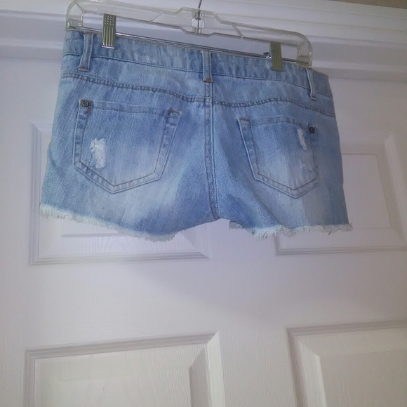 Daisy Duke shorts - Picture 2 of 4